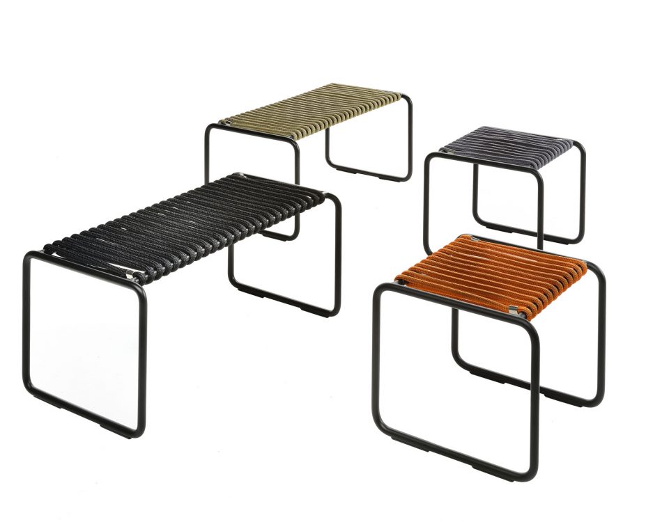 Low stools in nautical rope by Altek Italia Design